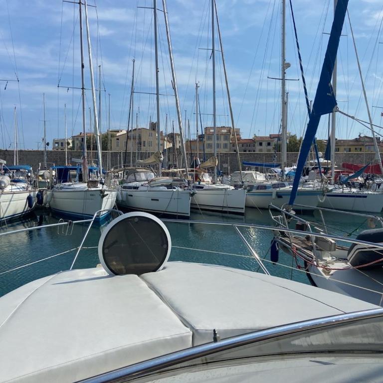 Séjour face au Vieil Antibes avec parking - Mobilheim - 3