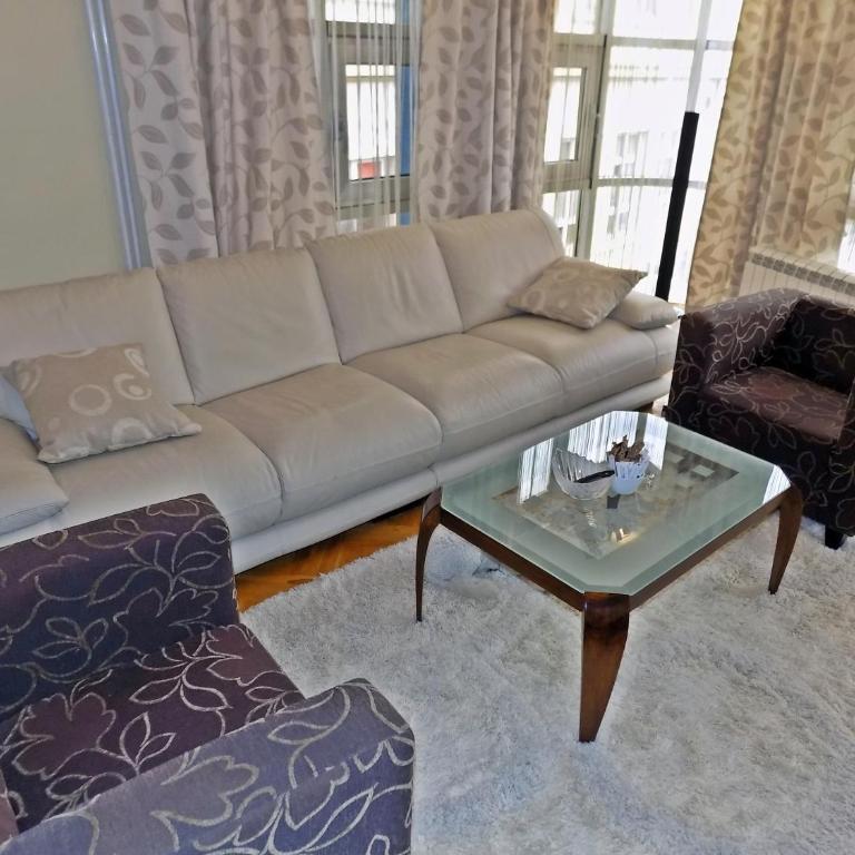 Apartment Kragujevac - Apartment with Balcony - 9