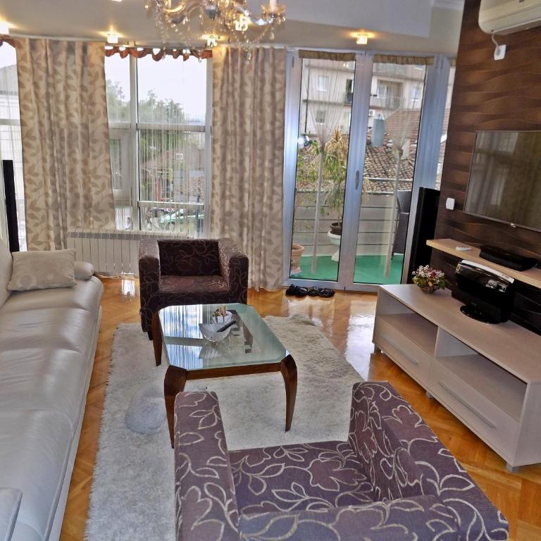 Apartment Kragujevac - Apartment with Balcony - 4
