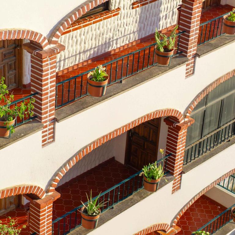 Hotel Gaviota Vallarta - Basic Triple Room - 12