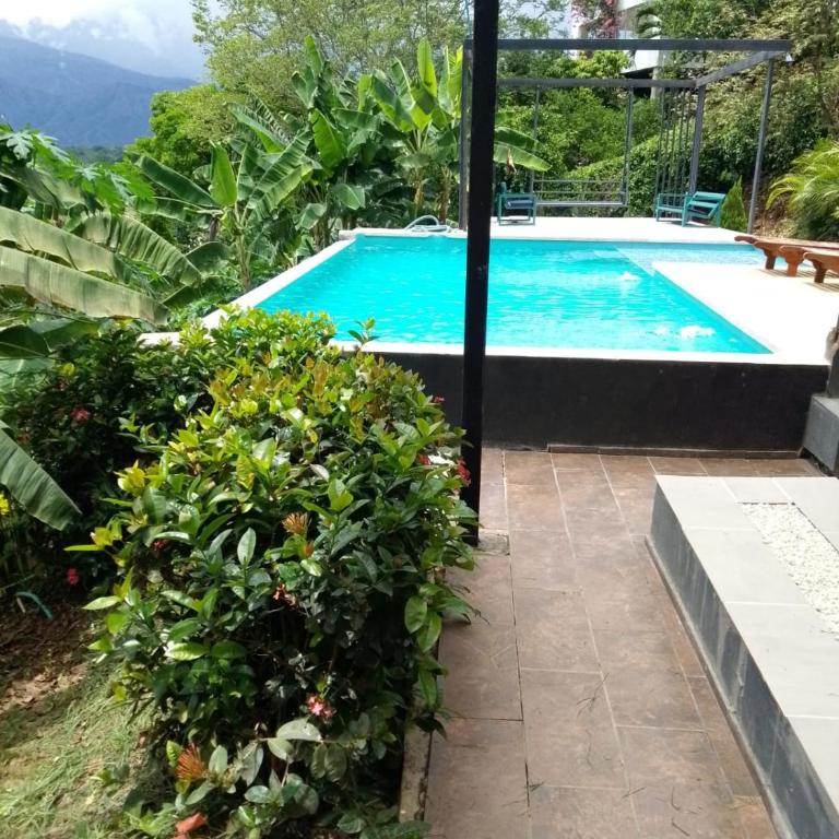 consentida vip - Casa de 5 dormitorios - 2