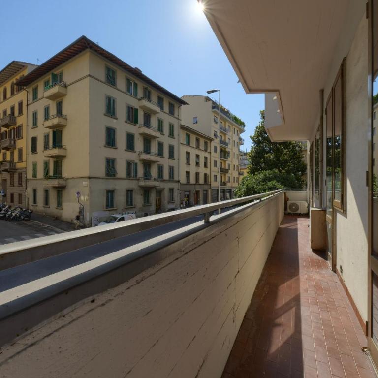 Show Me Florence 2 bedroom appartment Duomo & Airport TRAM - Appartamento con 1 Camera da Letto - 39