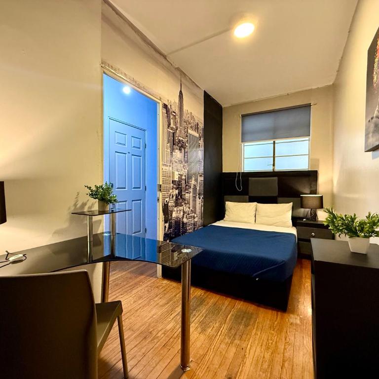 Roomies Hostel - Condesa - Standard Double Room with Shared Bathroom - 3