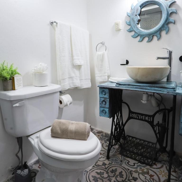 Casa Bien Estar - Centro Merida - Double Room with Private Bathroom - 8