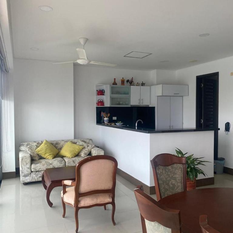 Oceanfront Luxury - A pasos del Centro Histórico - Two-Bedroom Apartment - 14