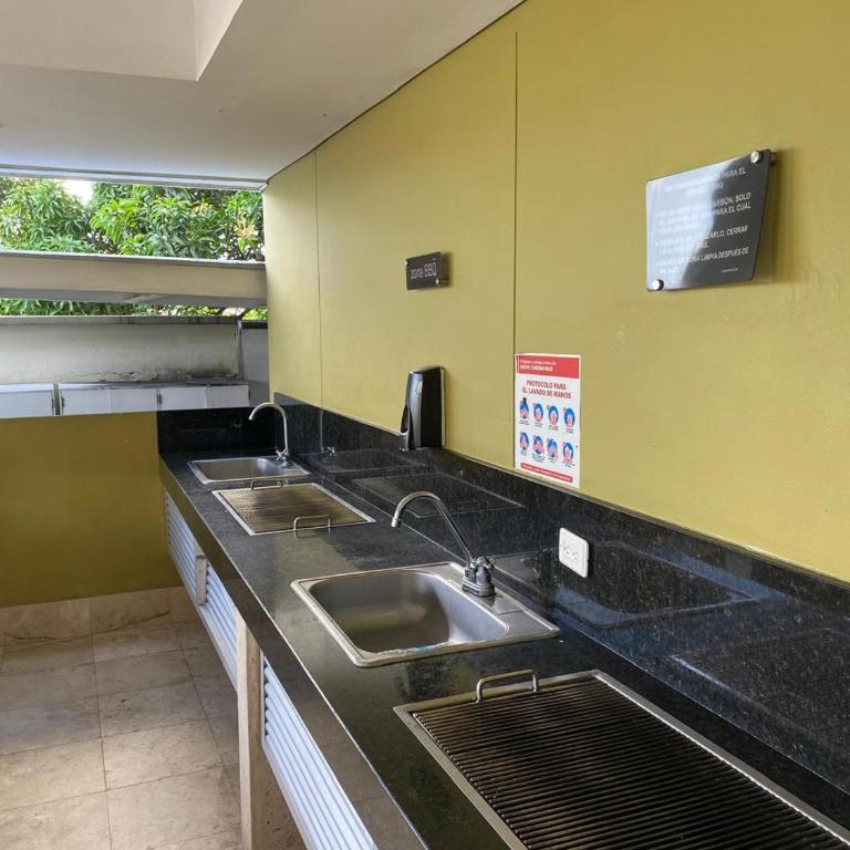 Oceanfront Luxury - A pasos del Centro Histórico - Two-Bedroom Apartment - 28
