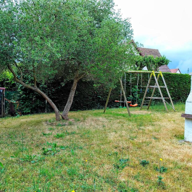 Belle et grande maison familiale à Cabourg, 7 pers et 1 bébé, proche Hippodrome - Maison 4 Chambres - 11