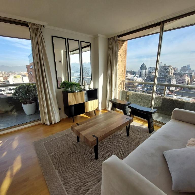 Departamento con vistas únicas en mejor ubicación - One-Bedroom Apartment - 1