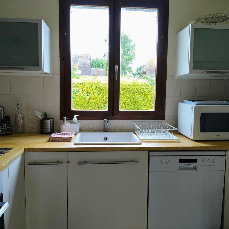 Belle et grande maison familiale à Cabourg, 7 pers et 1 bébé, proche Hippodrome - Maison 4 Chambres - 36