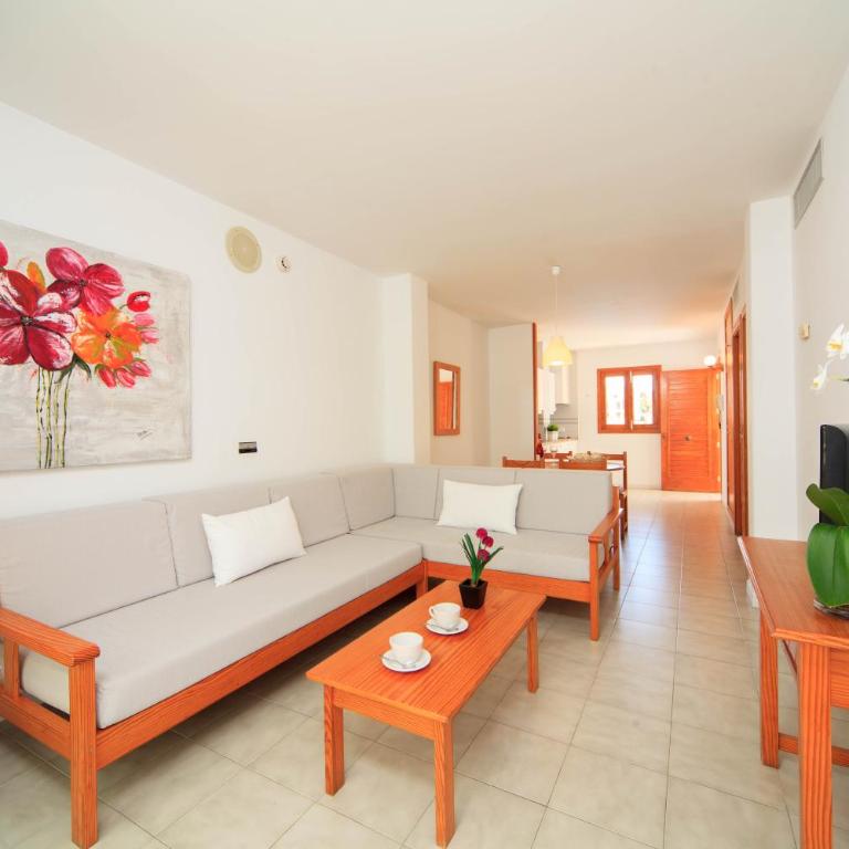 Mar Brava Apartments - Apartment - 1