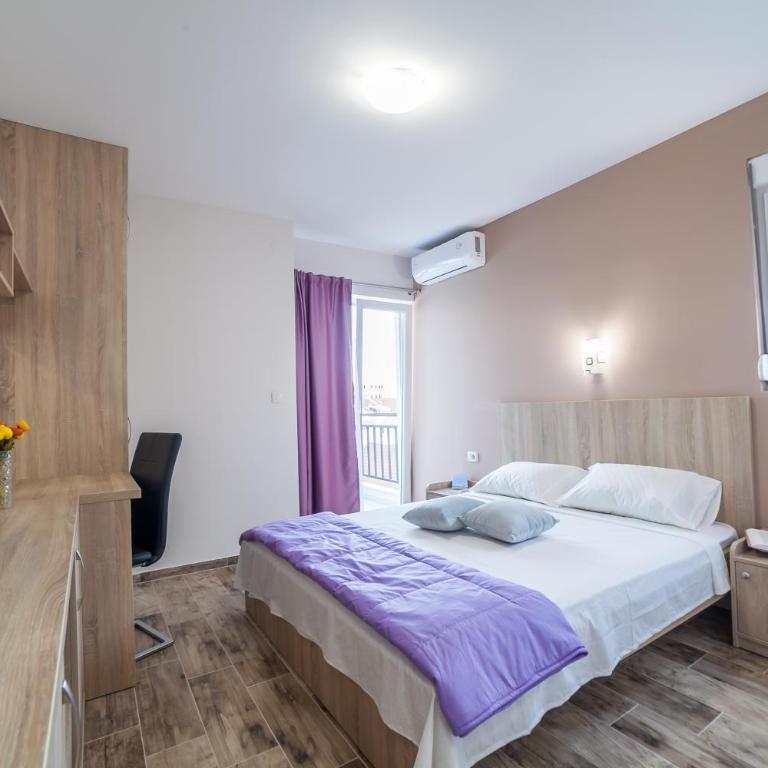 Milara Apartments - Dvokrevetna Soba sa Bračnim Krevetom i Terasom - 3