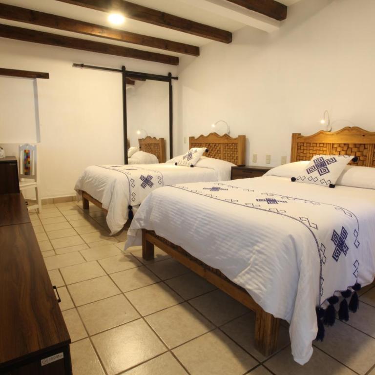 Hotel Ocho Barrios - Habitación Deluxe con 2 camas grandes - 9