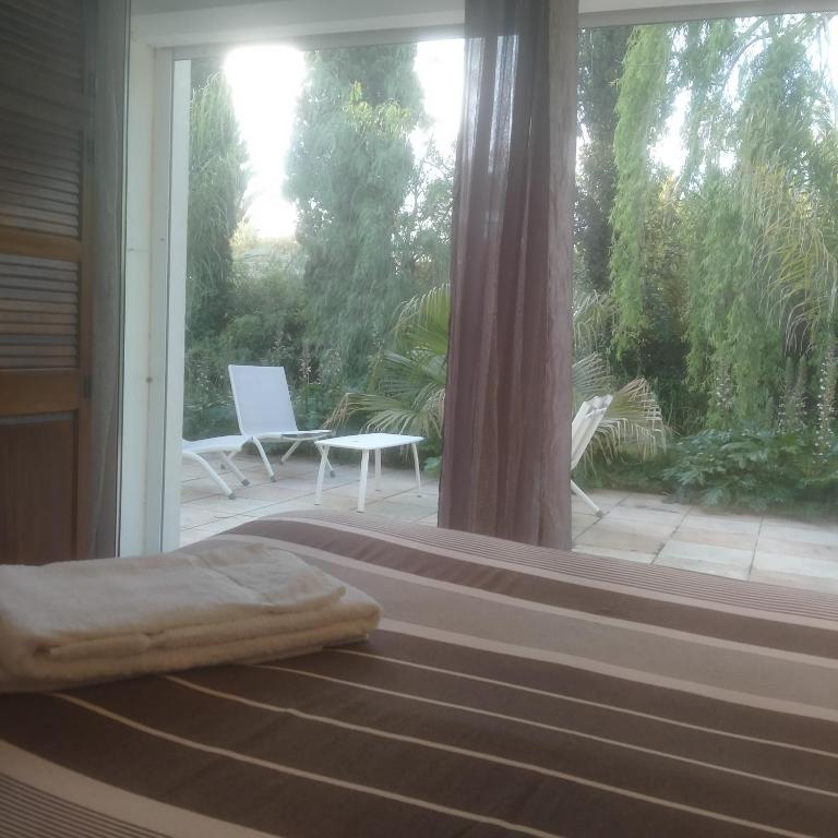 Mas Picton chambres d'hôtes piscine jardin 10 min à pied de la mer - Chambre Quadruple - 1