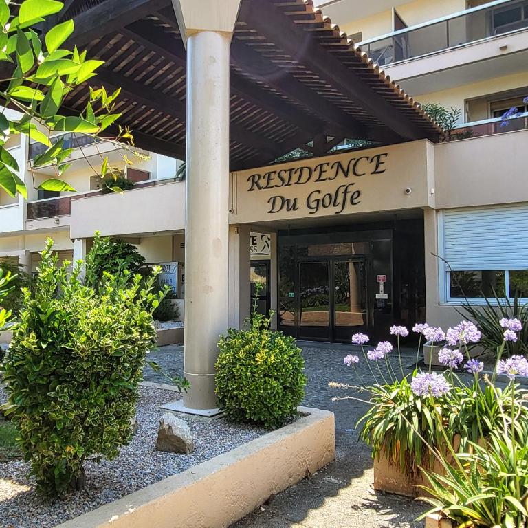 Beau T2 à Golfe-Juan vue piscines parc tropical Résidence du Golf proches plages - Apartment mit 1 Schlafzimmer - 15