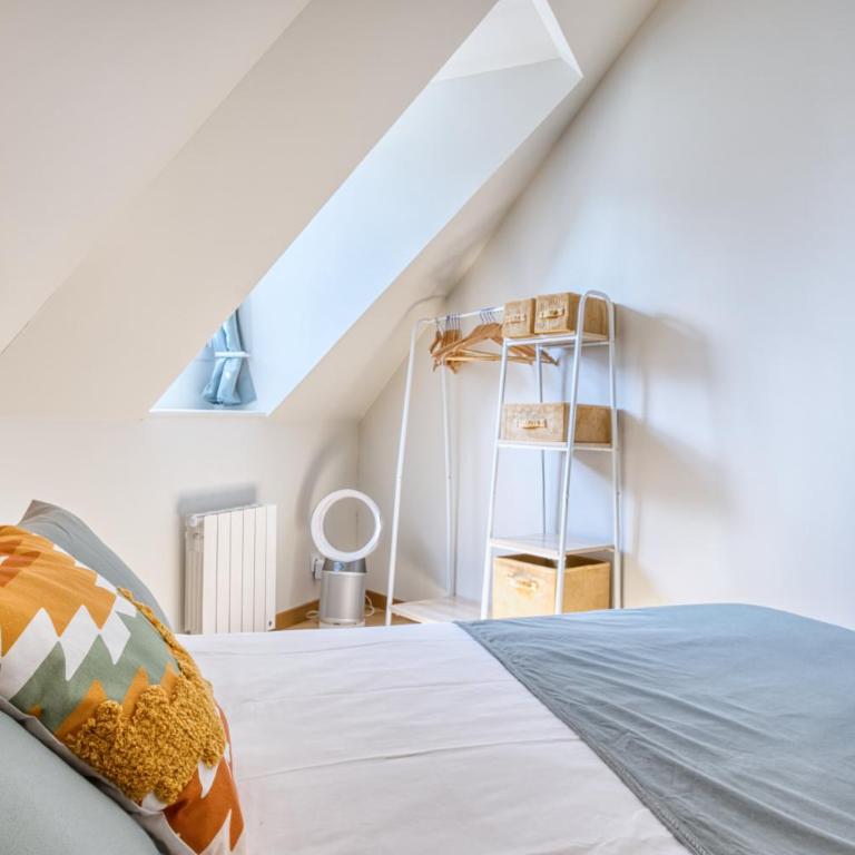 Maison cosy rénovée, tout à pied, plage et gare - Two-Bedroom House - 16