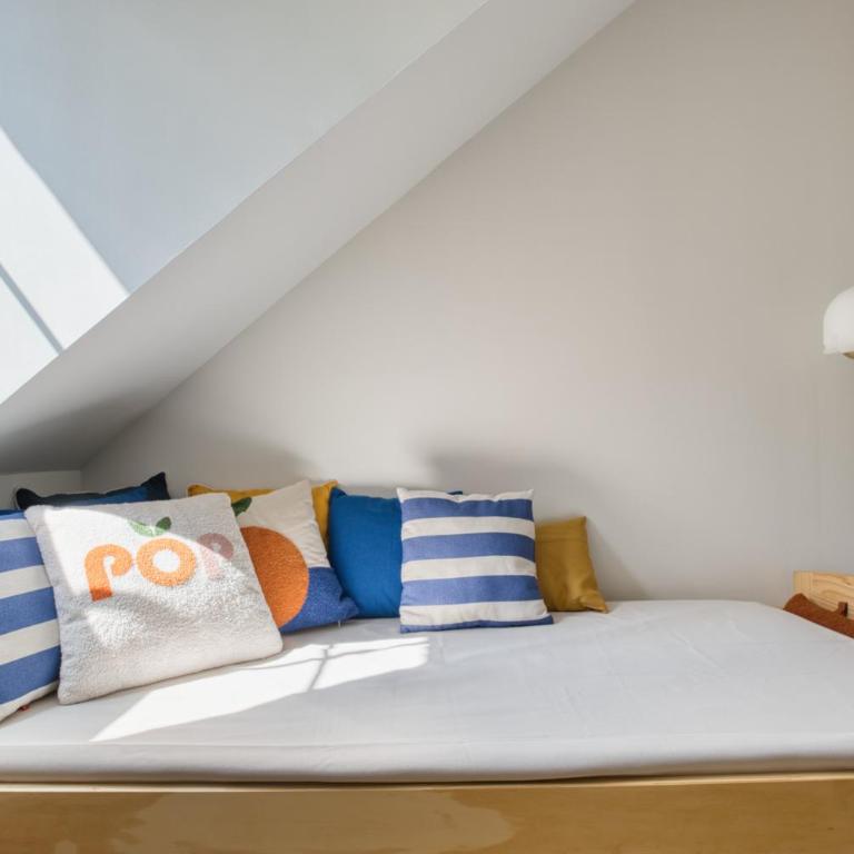 Maison cosy rénovée, tout à pied, plage et gare - Two-Bedroom House - 10