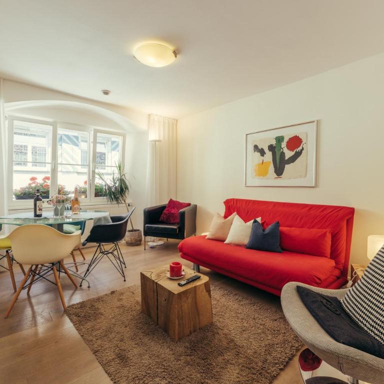 Feriendomizil "Zum Grauen Wolf" - Exklusive Ferienwohnungen im Herzen der Insel Lindau - Two-Bedroom Apartment - 11