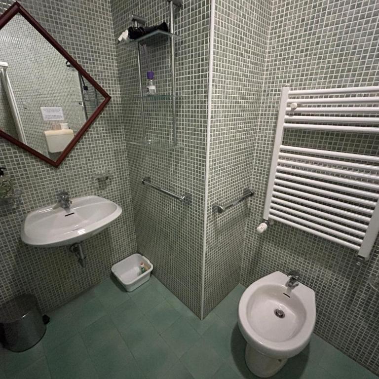 Bed and Breakfast Querini San Marco - Camera Matrimoniale Deluxe con Balcone - 13