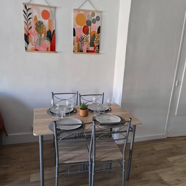 Bel Appartement Terracotta au cœur de Narbonne - Two-Bedroom Apartment - 17