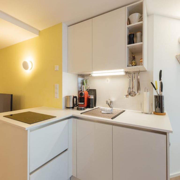 Feriendomizil "Zum Grauen Wolf" - Exklusive Ferienwohnungen im Herzen der Insel Lindau - Two-Bedroom Apartment - 6