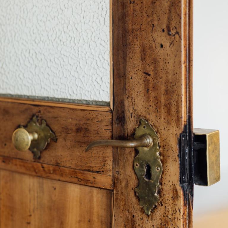 Feriendomizil "Zum Grauen Wolf" - Exklusive Ferienwohnungen im Herzen der Insel Lindau - One-Bedroom Apartment - 14