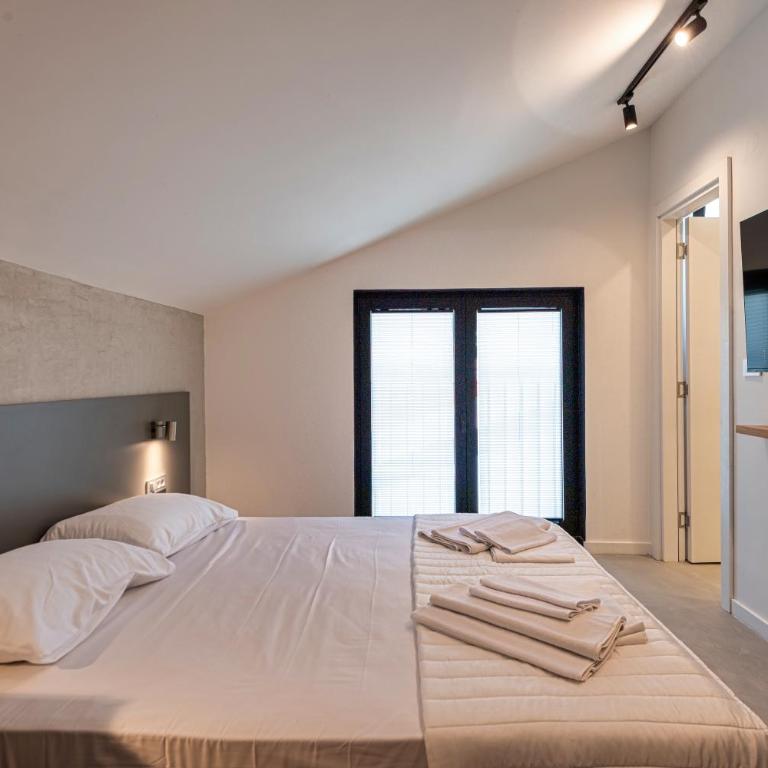 Lucciola Boutique Rooms - Dvokrevetna Soba s Bračnim Krevetom u Potkrovlju - 3