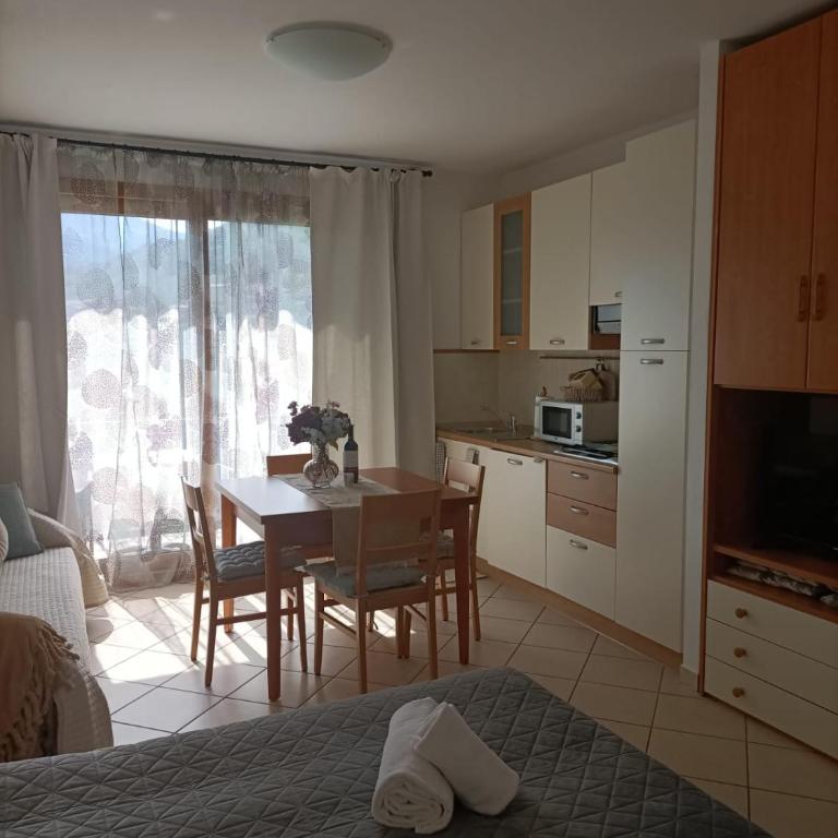 G&B Apartments - Monolocale con Balcone - 10