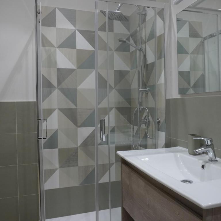 Le Stanze del Massimo - Double Room with Private Bathroom - 5