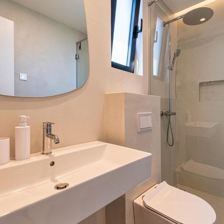 Lucciola Boutique Rooms - Standardna Dvokrevetna Soba sa Bračnim Krevetom - 3