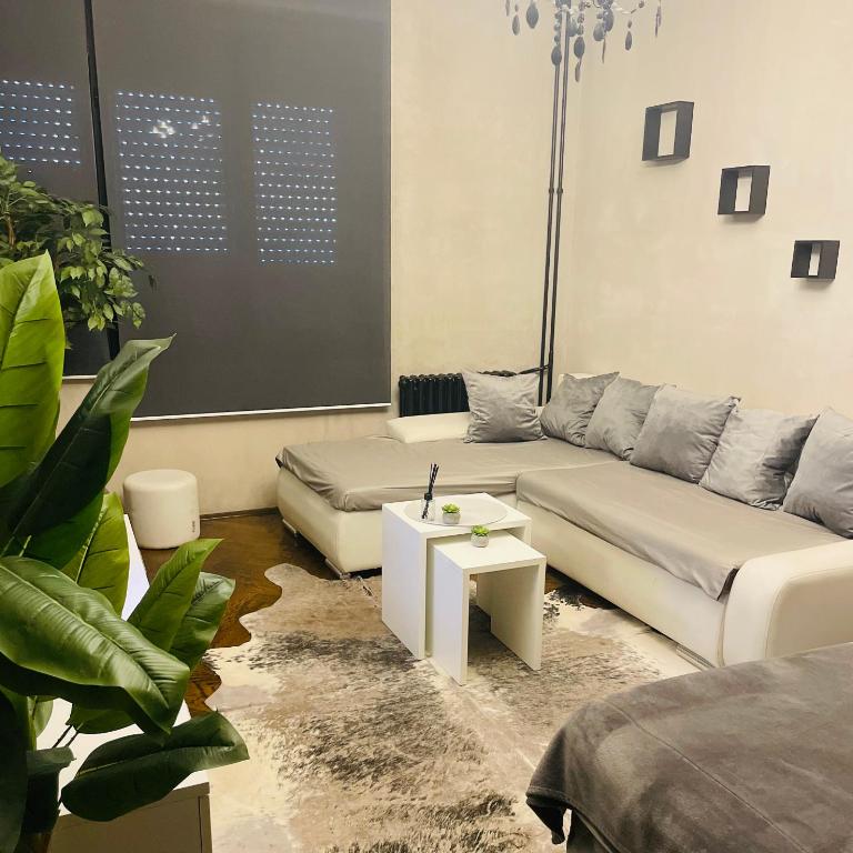 Okapi stays - One-Bedroom Apartment - 8