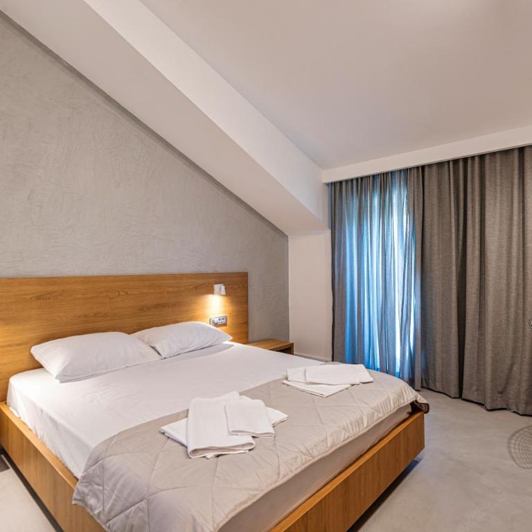 Lucciola Boutique Rooms - Standardna Dvokrevetna Soba sa Bračnim Krevetom i Balkonom - 7