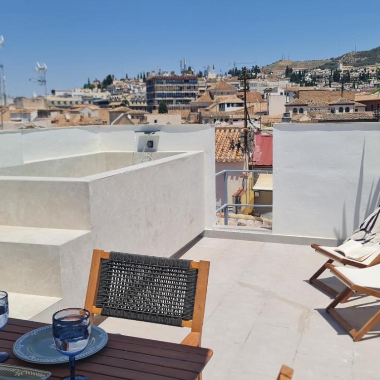 Navas 402 Ático & Pool Alhambra views - Three-Bedroom Apartment with View - 60