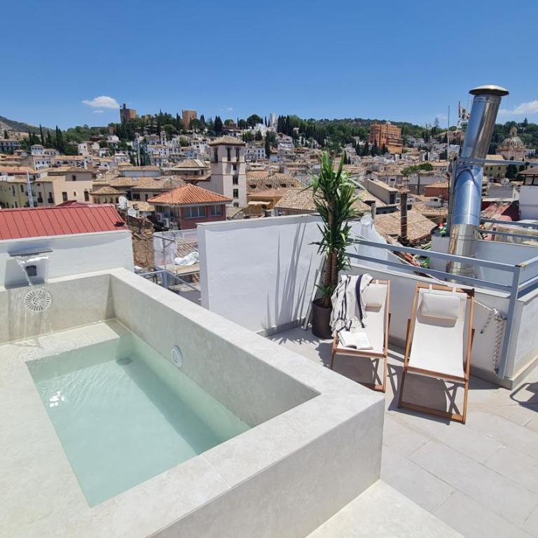 Navas 402 Ático & Pool Alhambra views - Three-Bedroom Apartment with View - 7