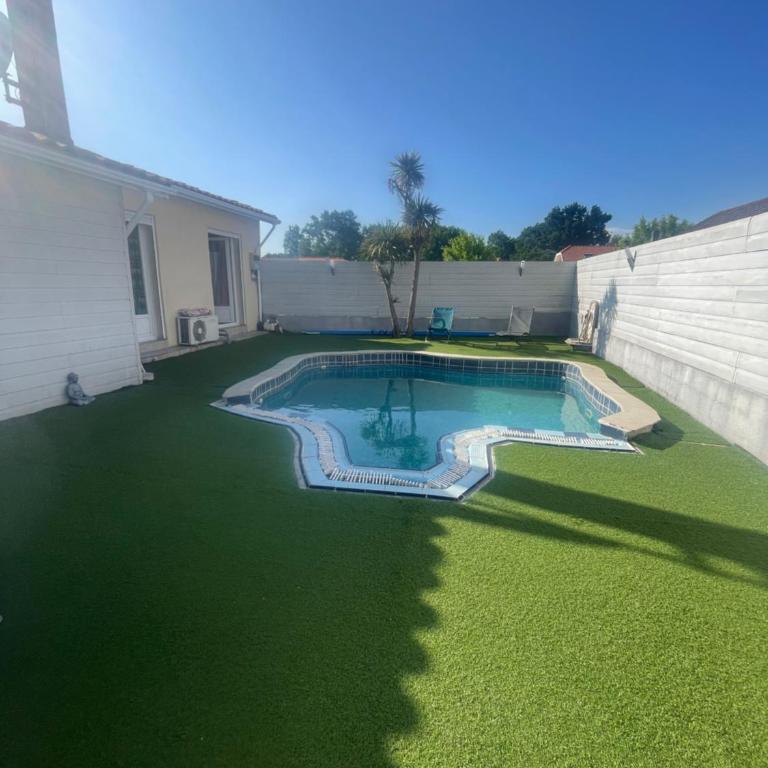 Maison familiale avec piscine - Maison 5 Chambres - 1