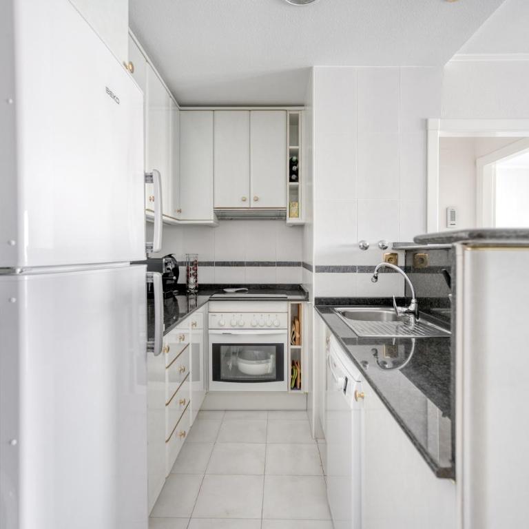 Penthouse met 2 slaapkamers bij het strand in Torrevieja - Two-Bedroom Apartment - 7