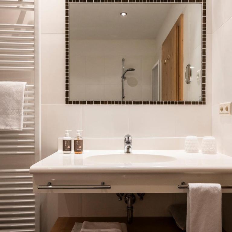 Boutique Hotel Eggele - Superior Doppelzimmer - 2