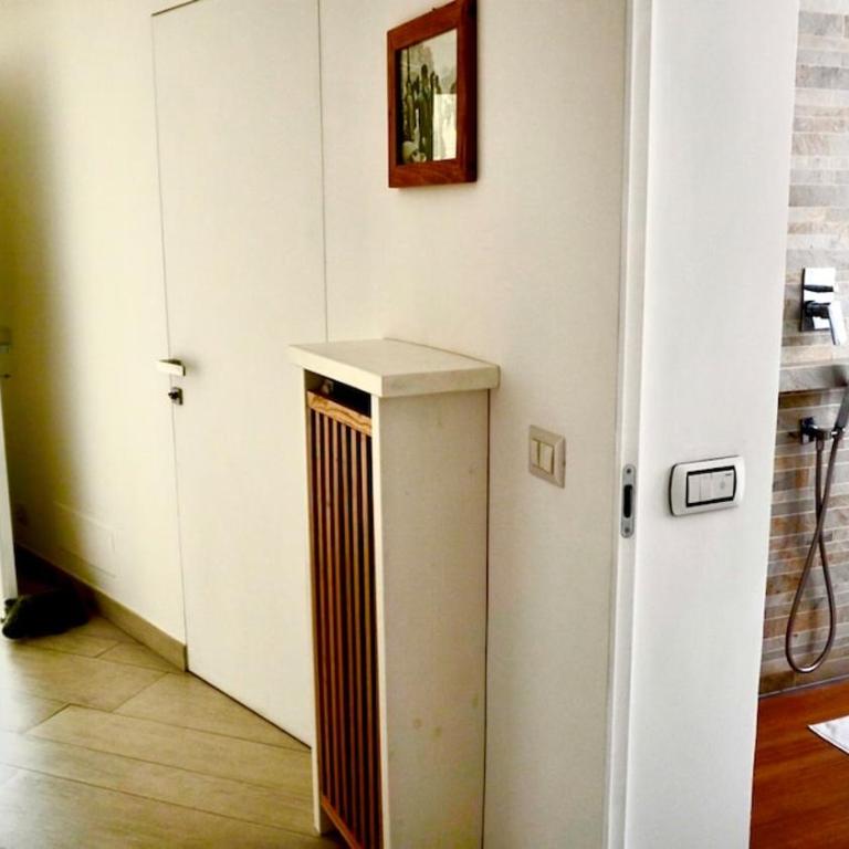 Entire Flat at Last floor in Piazza Bologna - Appartamento con 2 Camere da Letto - 27
