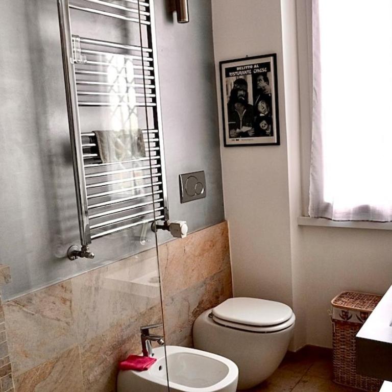 Entire Flat at Last floor in Piazza Bologna - Appartamento con 2 Camere da Letto - 56