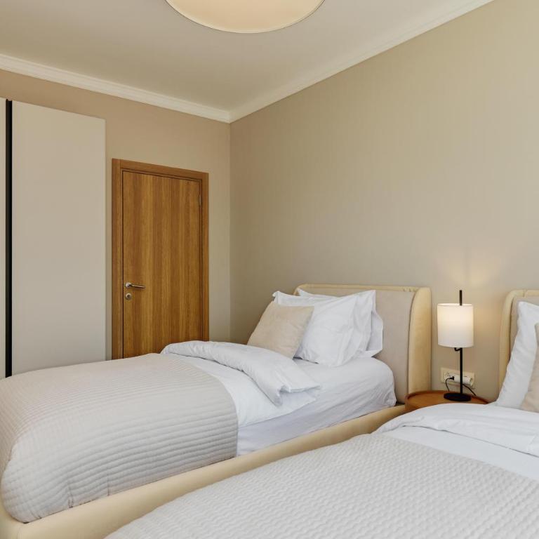 Sea Breeze Residence - Three-Bedroom Apartment with Sea View - 18