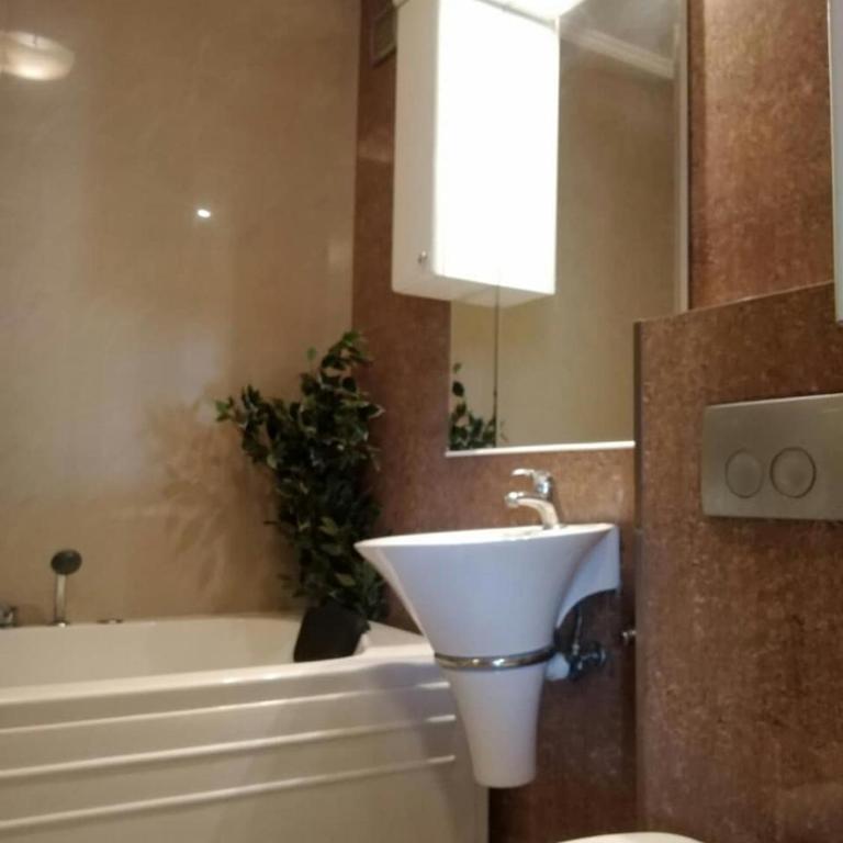 Beautiful five bedroom apartment - Apartman - 21