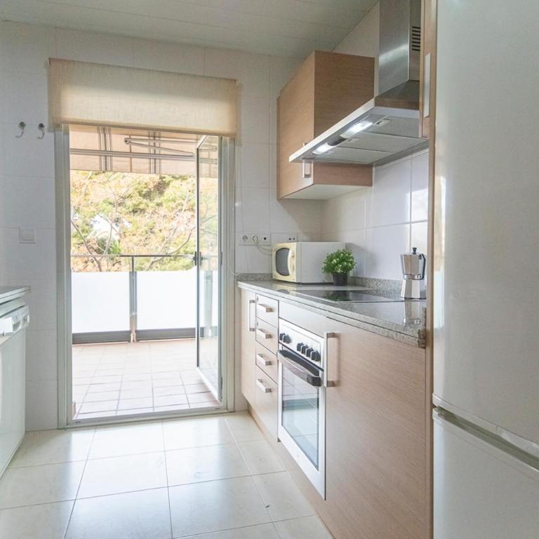 Apartamentos MariaCastillo Salou - Apartamento de 3 dormitorios con balcón - 3