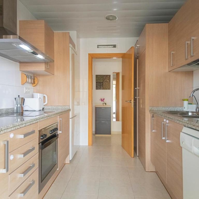 Apartamentos MariaCastillo Salou - Apartamento de 3 dormitorios con balcón - 6