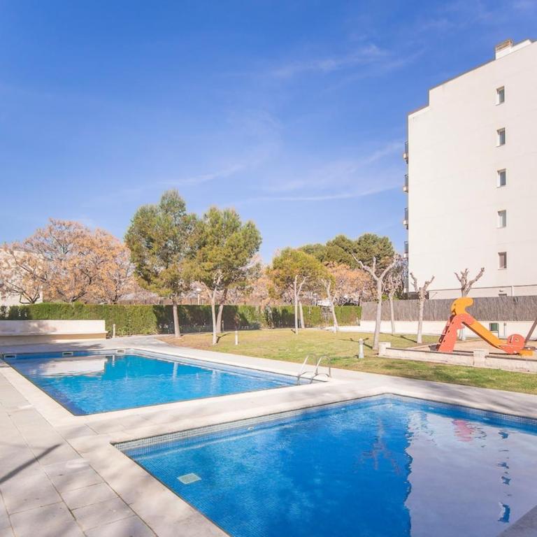 Apartamentos MariaCastillo Salou - Apartamento de 3 dormitorios con balcón - 1