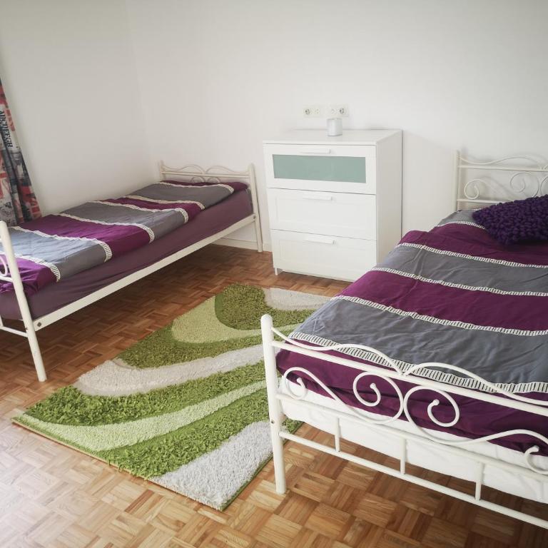 KUNTERBUNT am Wallersee - Two-Bedroom Apartment - 5