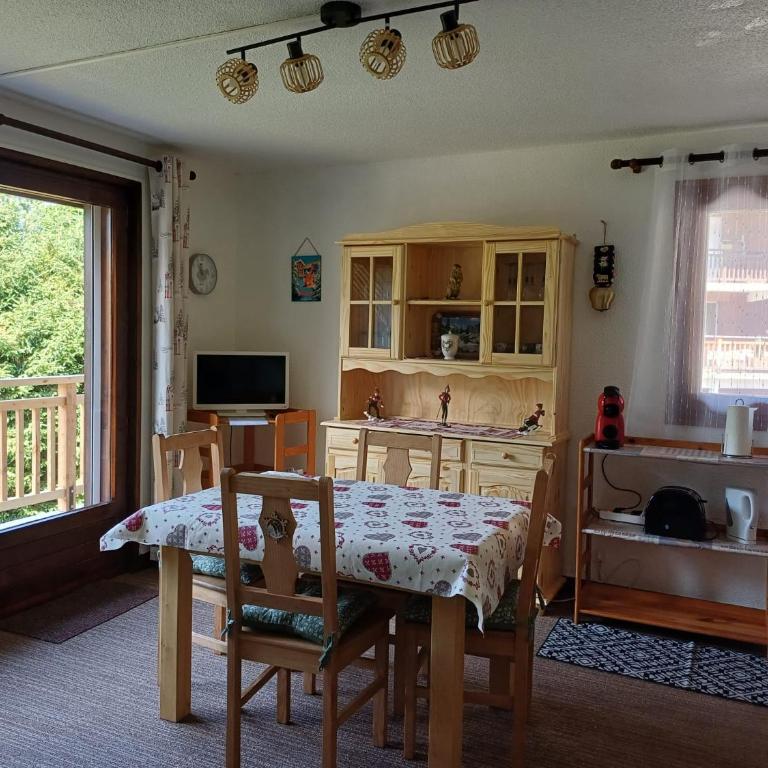Escapade en famille, vue montagne - Chalet 1 Chambre - 6