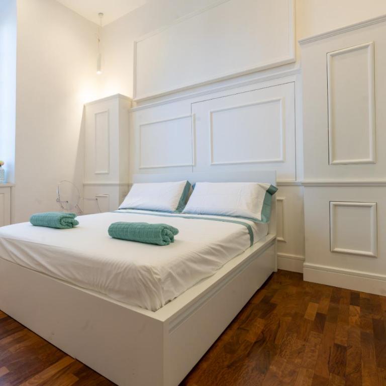Cuore di piazza Verdi - Appartamento con 3 Camere da Letto - 1