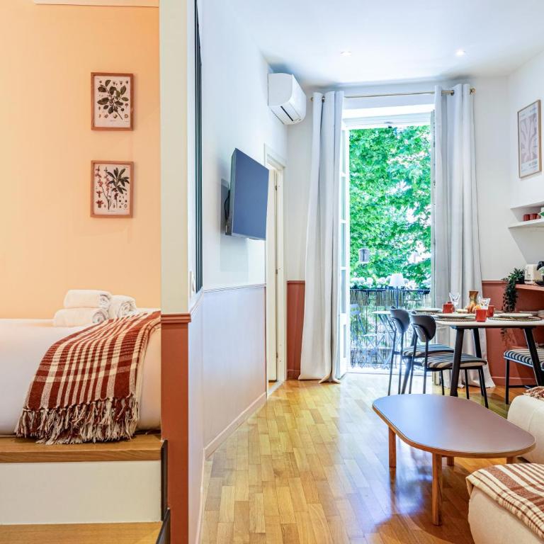 New! Remodeled Appartement in the Heart of Nice, Beach 3 min, 2BR, AC, Elevator, Amazing little terrace, Best Location! - Appartement 2 Chambres - 1