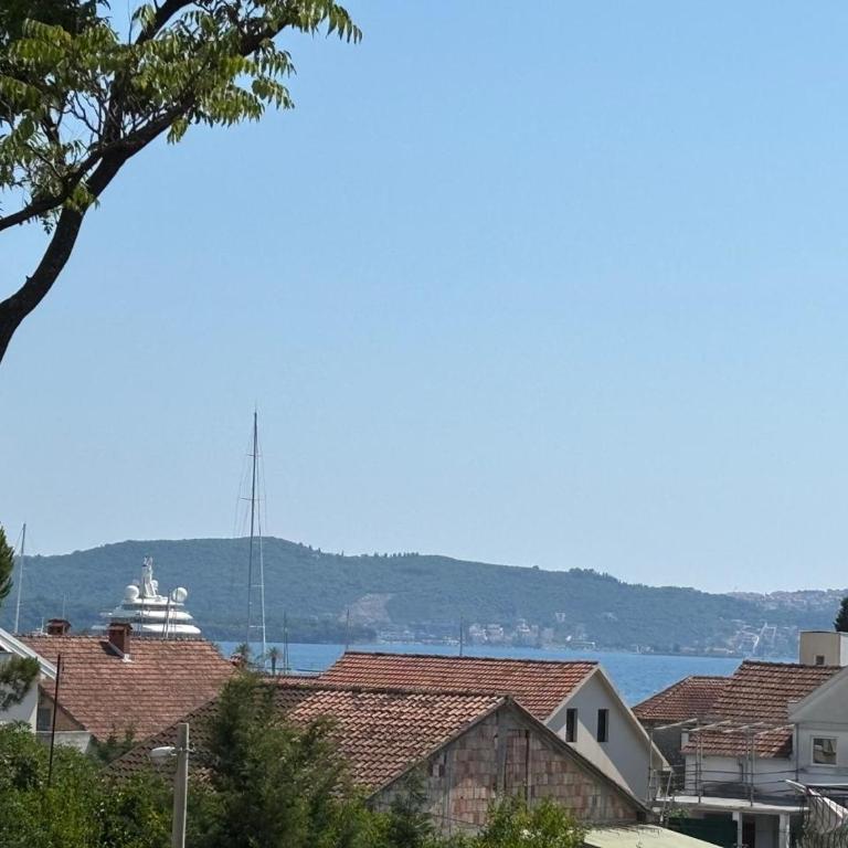 Lazure apartment - One-Bedroom Apartment - 2