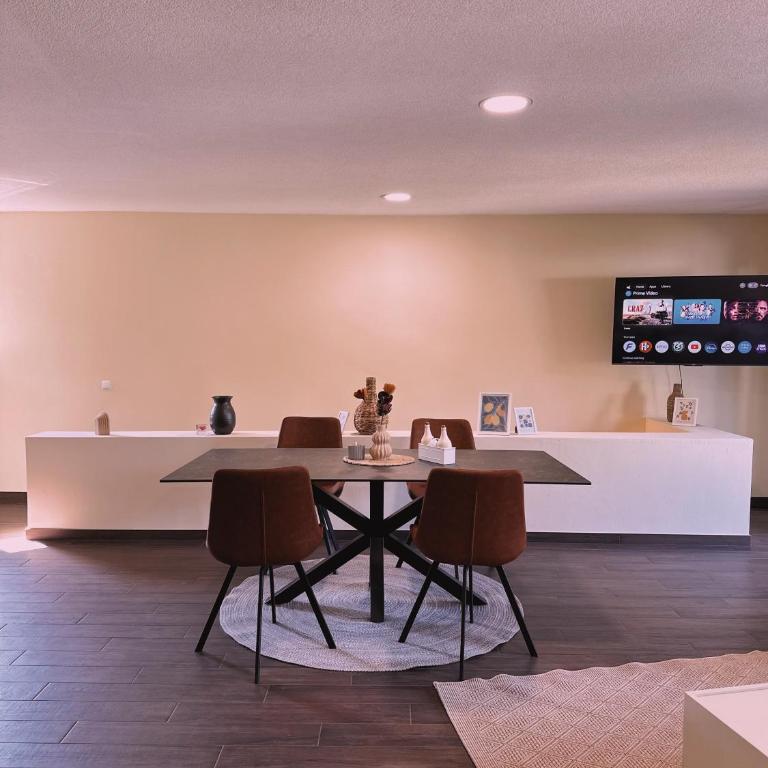Layal Residence Exclusive 2 Floor House with Terrace - One-Bedroom House - 12