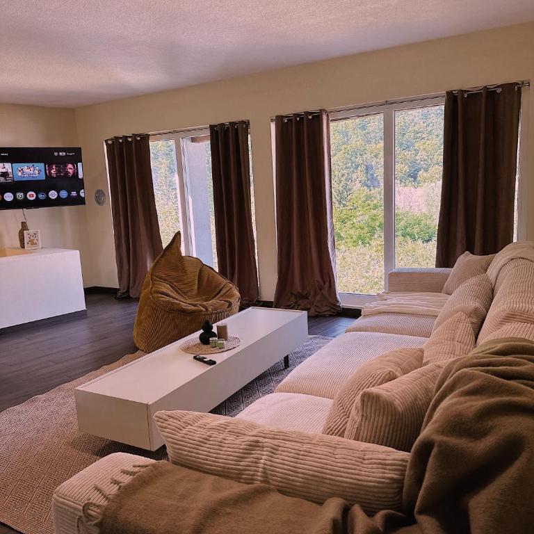 Layal Residence Exclusive 2 Floor House with Terrace - One-Bedroom House - 3